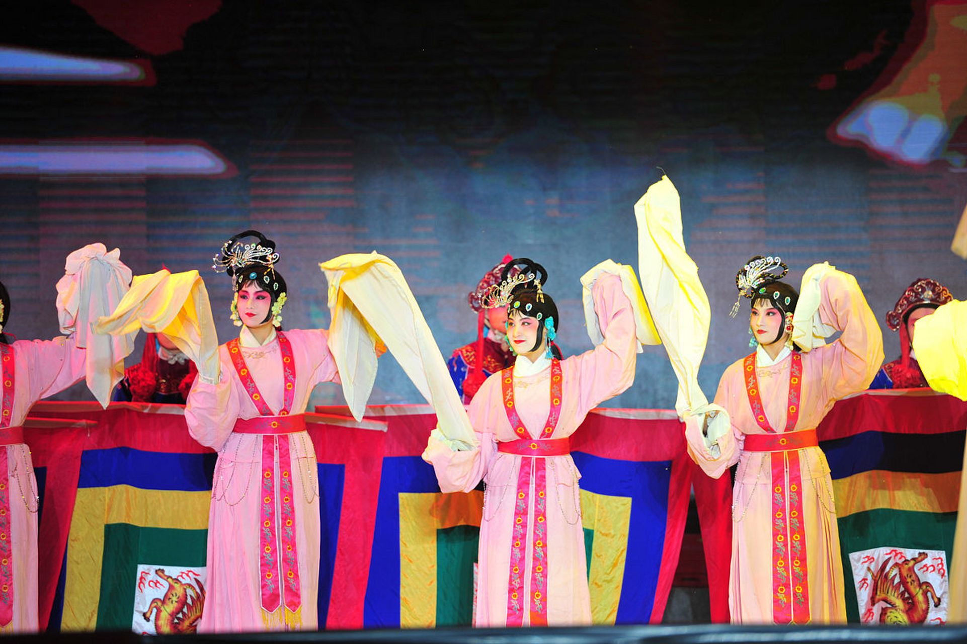 潮剧,又称【潮州戏】,中国广东省潮汕地区的地方传统戏曲剧种,于2006