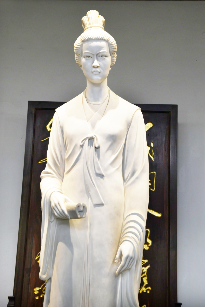 为什么李清照的诗歌能写的这么凄凉,她到底经历了什么?