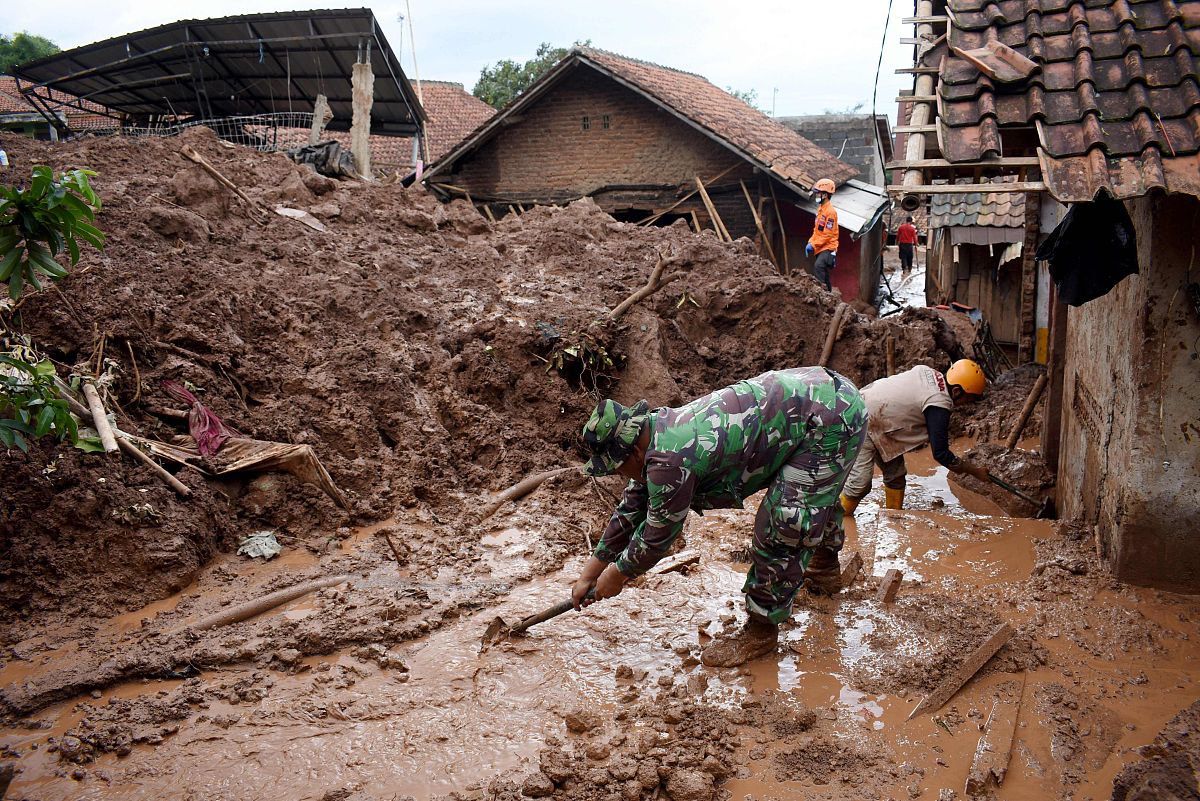 印度西部泥石流造成至少5人死亡