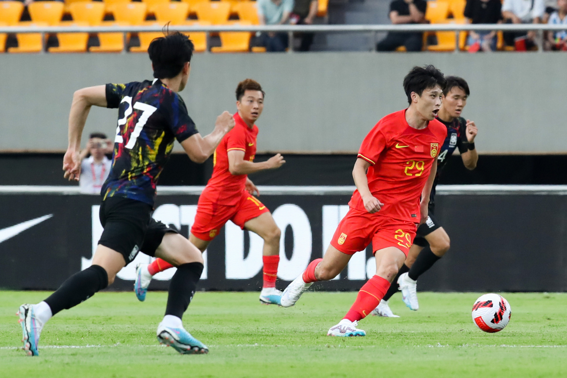 中国男足对阵马来西亚队  中国国家男子足球队和马来西亚国家队将在9