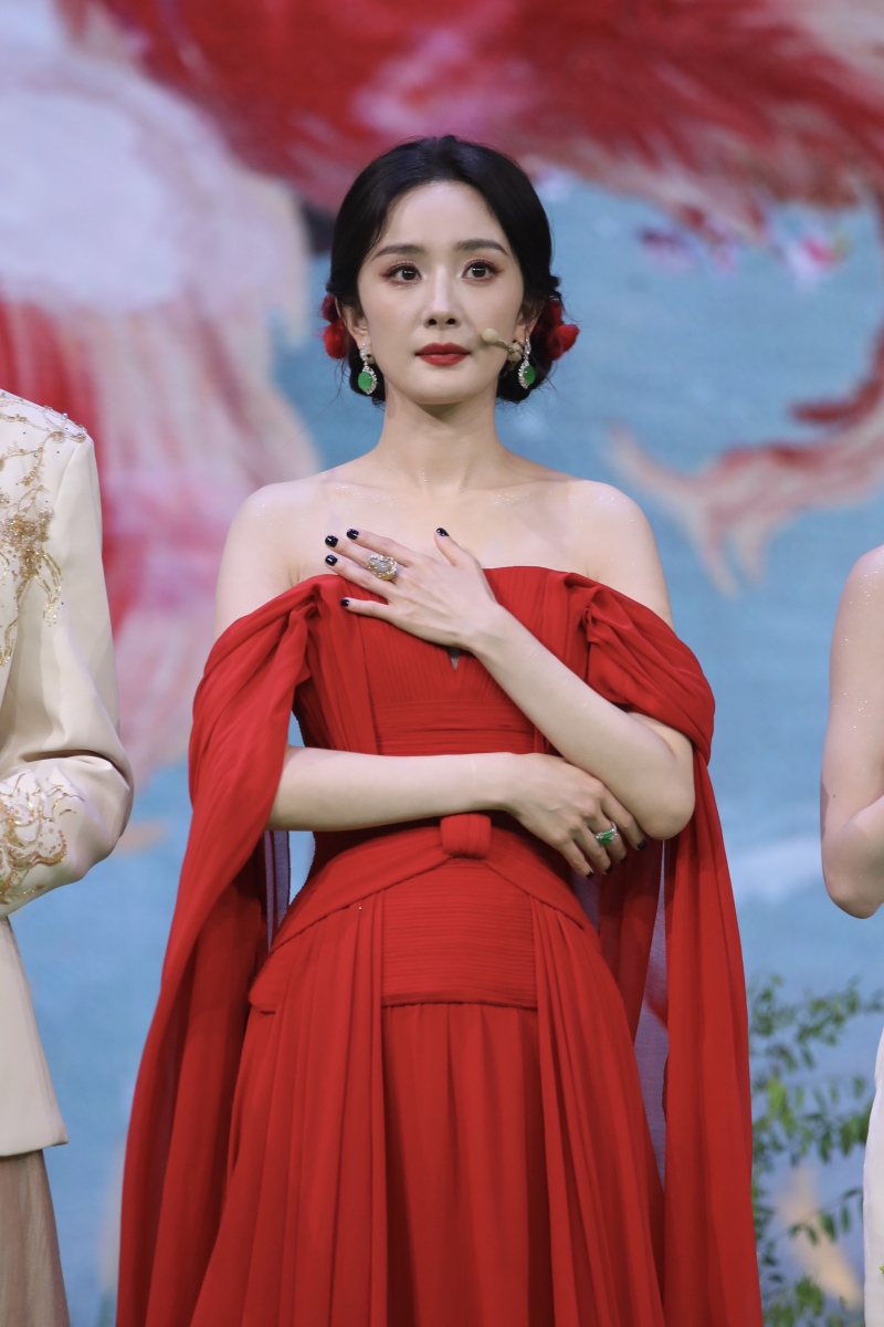 曾以"灵气"著称的杨幂