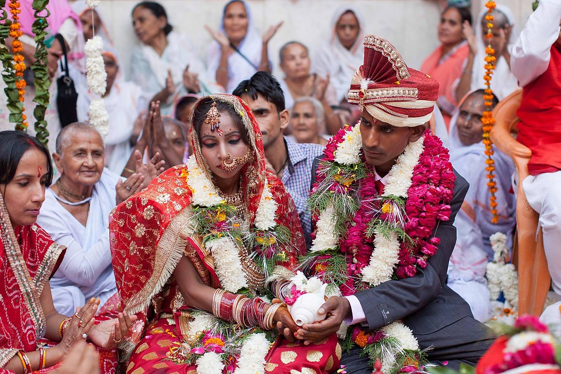 我今年52岁,妻子去世2年了,经人介绍认识了45岁的