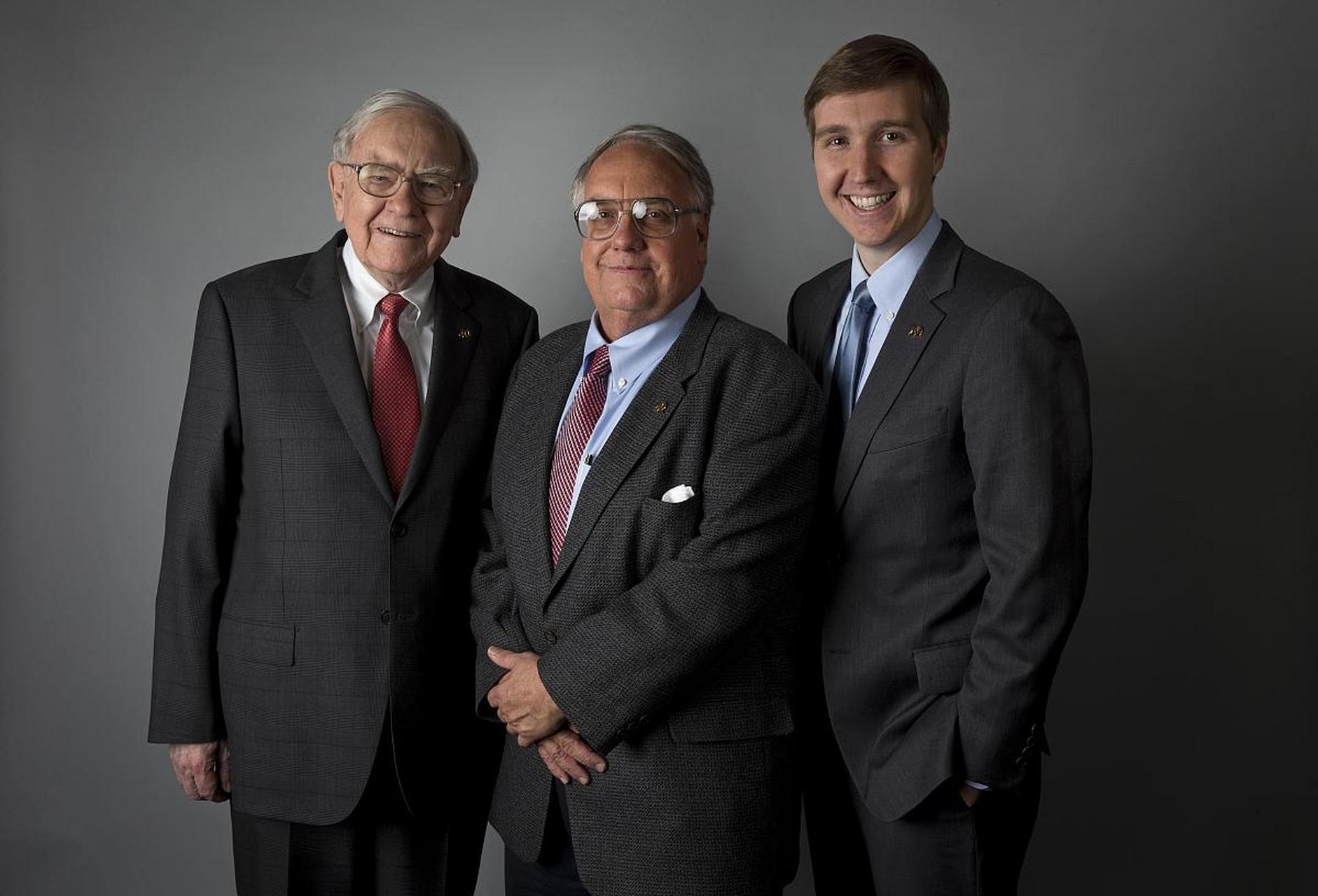 外媒消息,巴菲特的儿子霍华德·巴菲特,竟然去到离顿涅茨克22公滥的