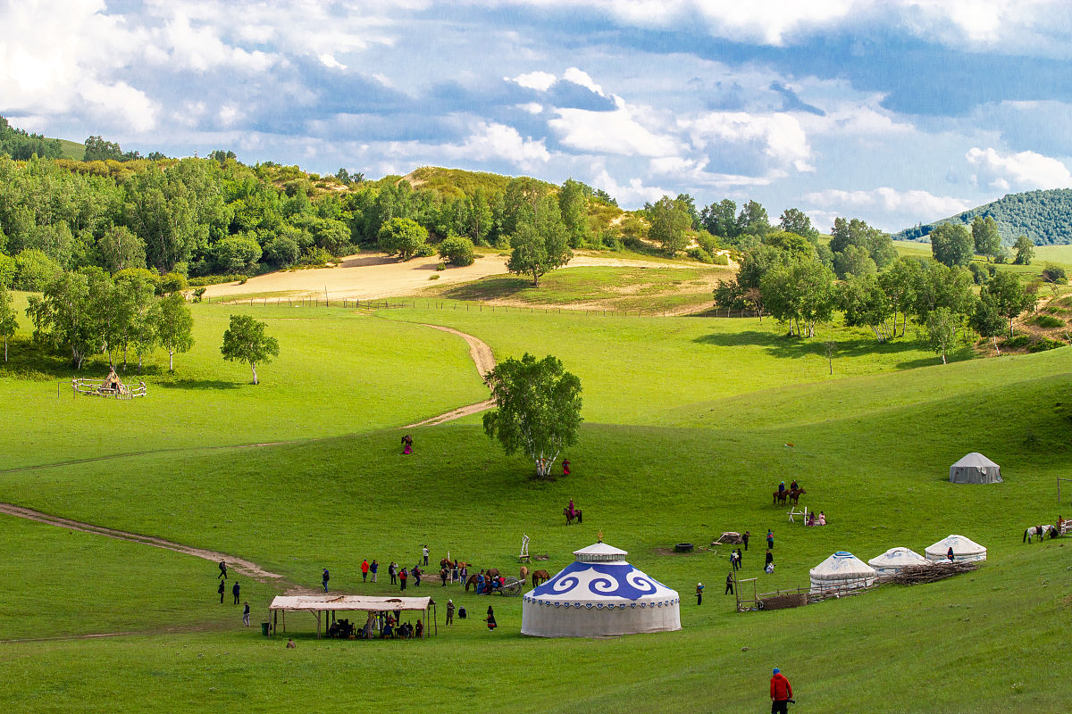 丰宁坝上是距首都北京直线距离最近的天然草原