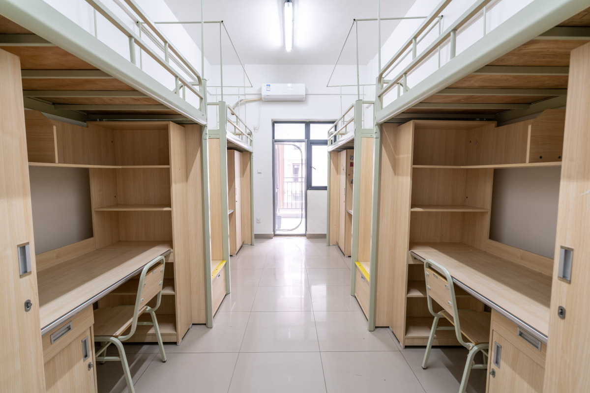 大连理工大学在这个新生开学季.@功成教育堂的动态