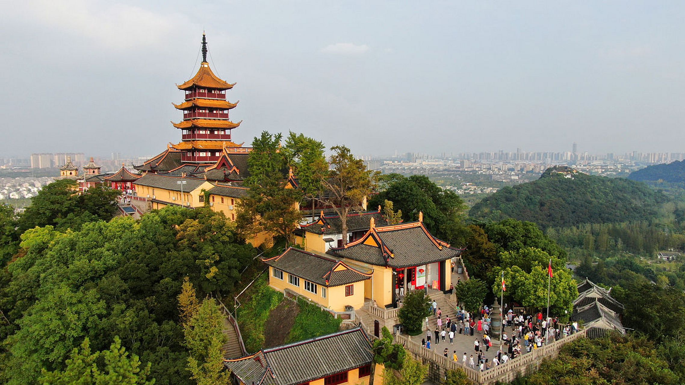 芜湖有什么好玩的地方 芜湖,这个位于安徽省的城市,以其丰富的自然
