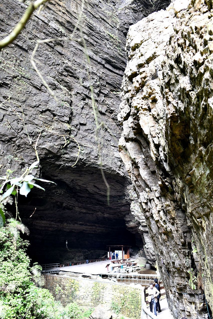 石门洞景区旅游攻略  位于浙江省丽水市青田县的石门洞景区,是一处集