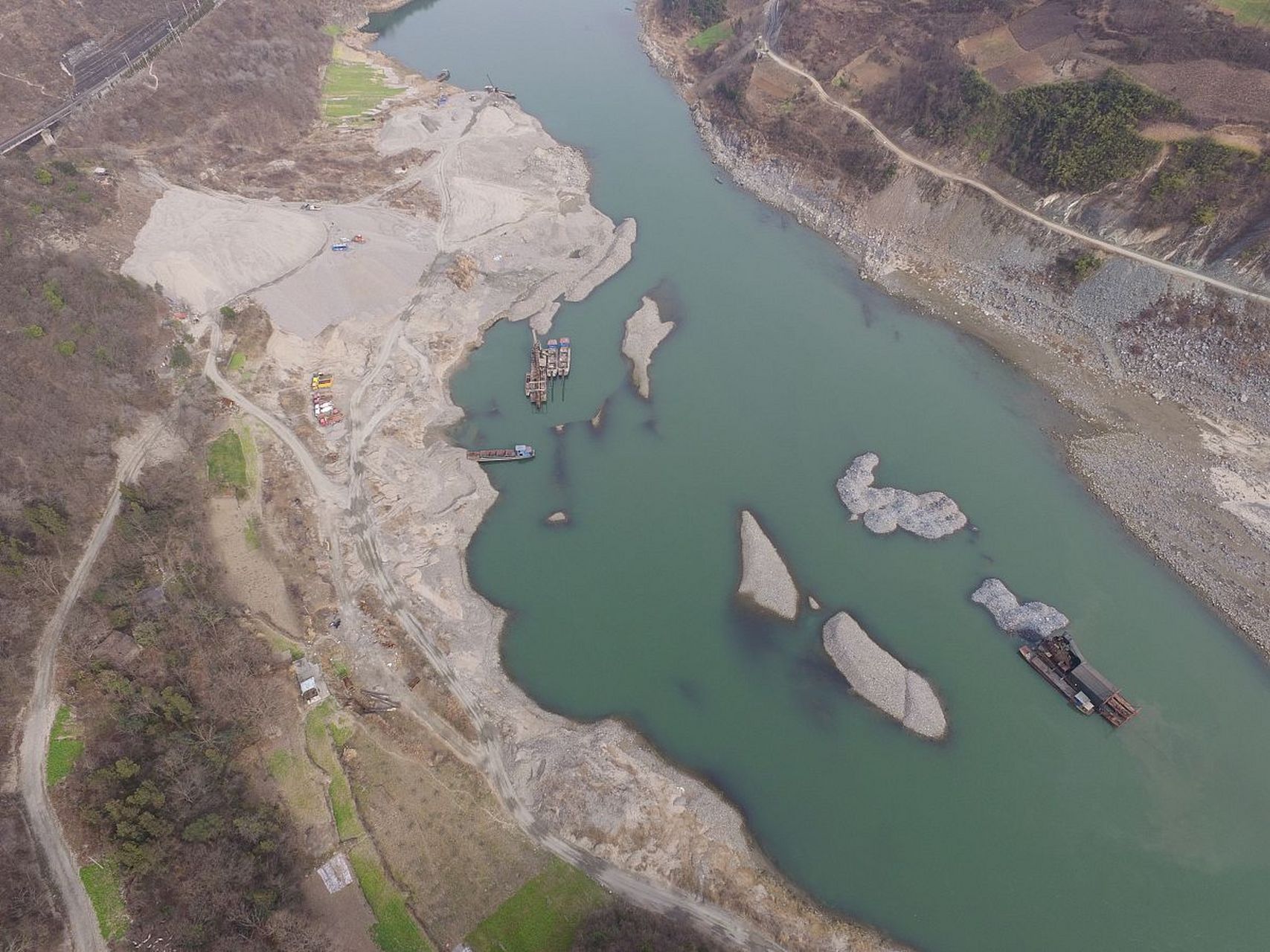 福建省十大水库 1水口水库:库容26亿立方米,位于闽清县.