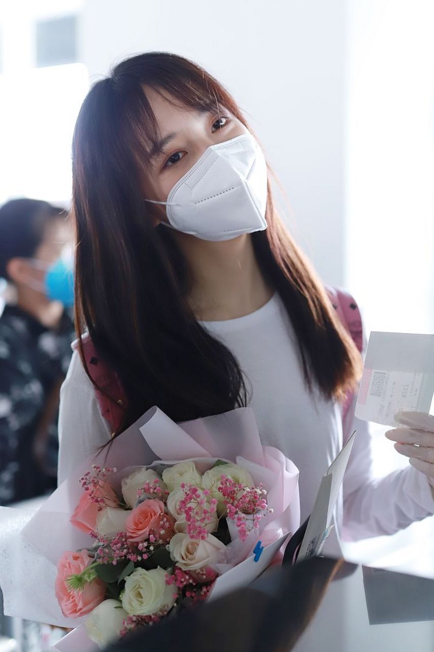 牛正威决定改名为秦语鹿,以展现自己独特的个性和魅力.