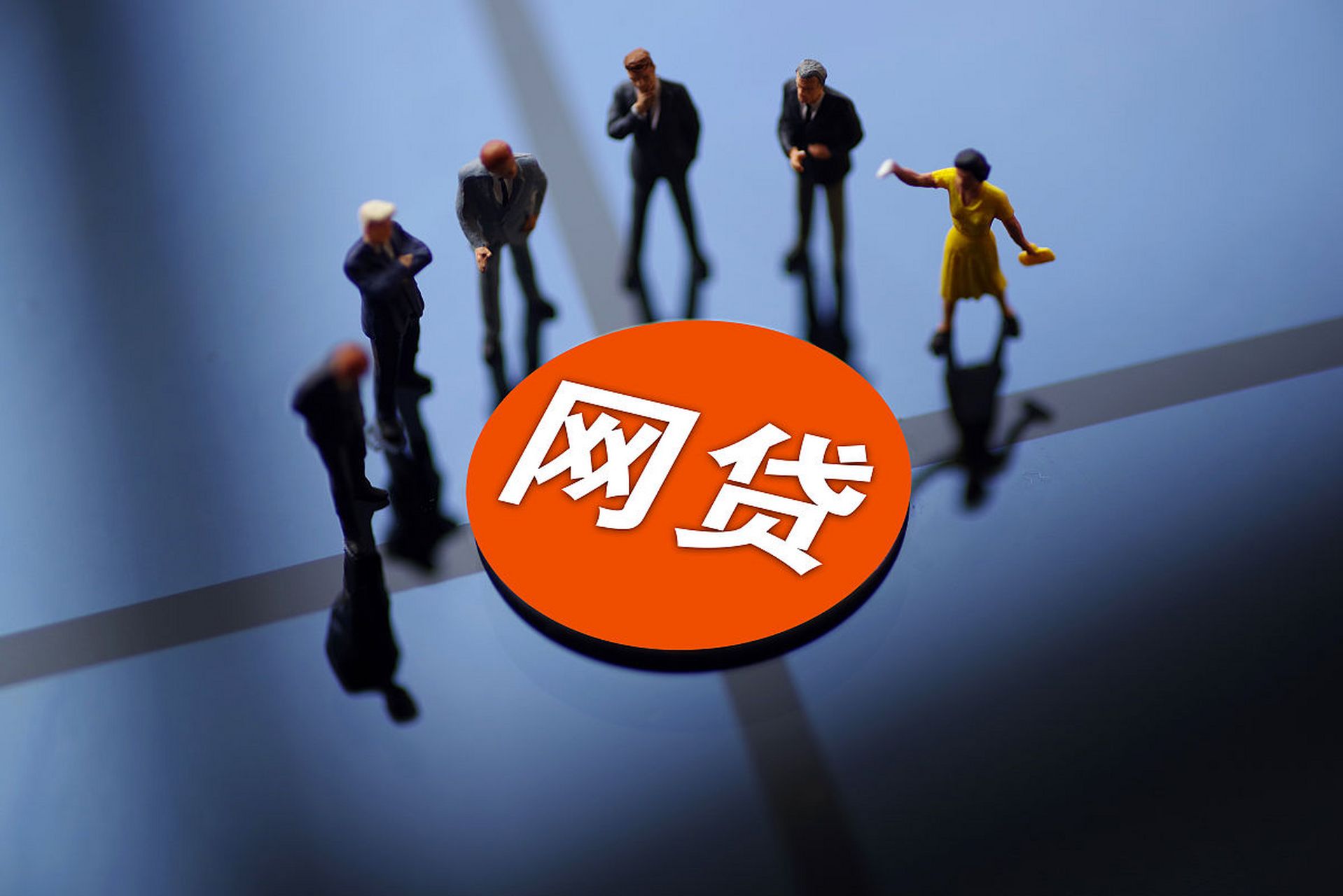 网贷平台起诉只是属于民事借贷纠纷,只要手里有平台违法违规的证据