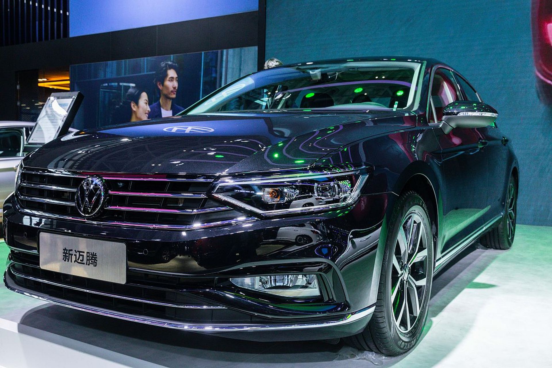 秋日生活创作季# 大众全新迈腾b9:传统与创新完美融合.