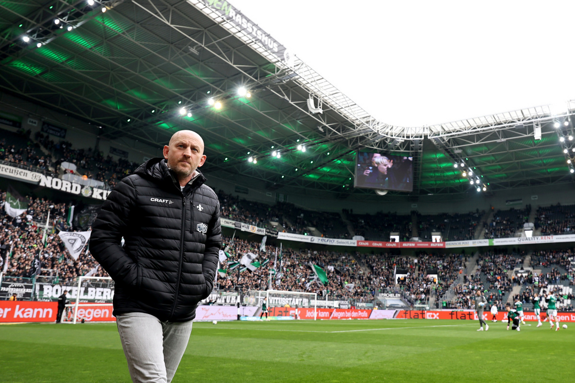 rb莱比锡在德甲暂居第5,与欧冠区仅一步之遥,但近期表现波动.