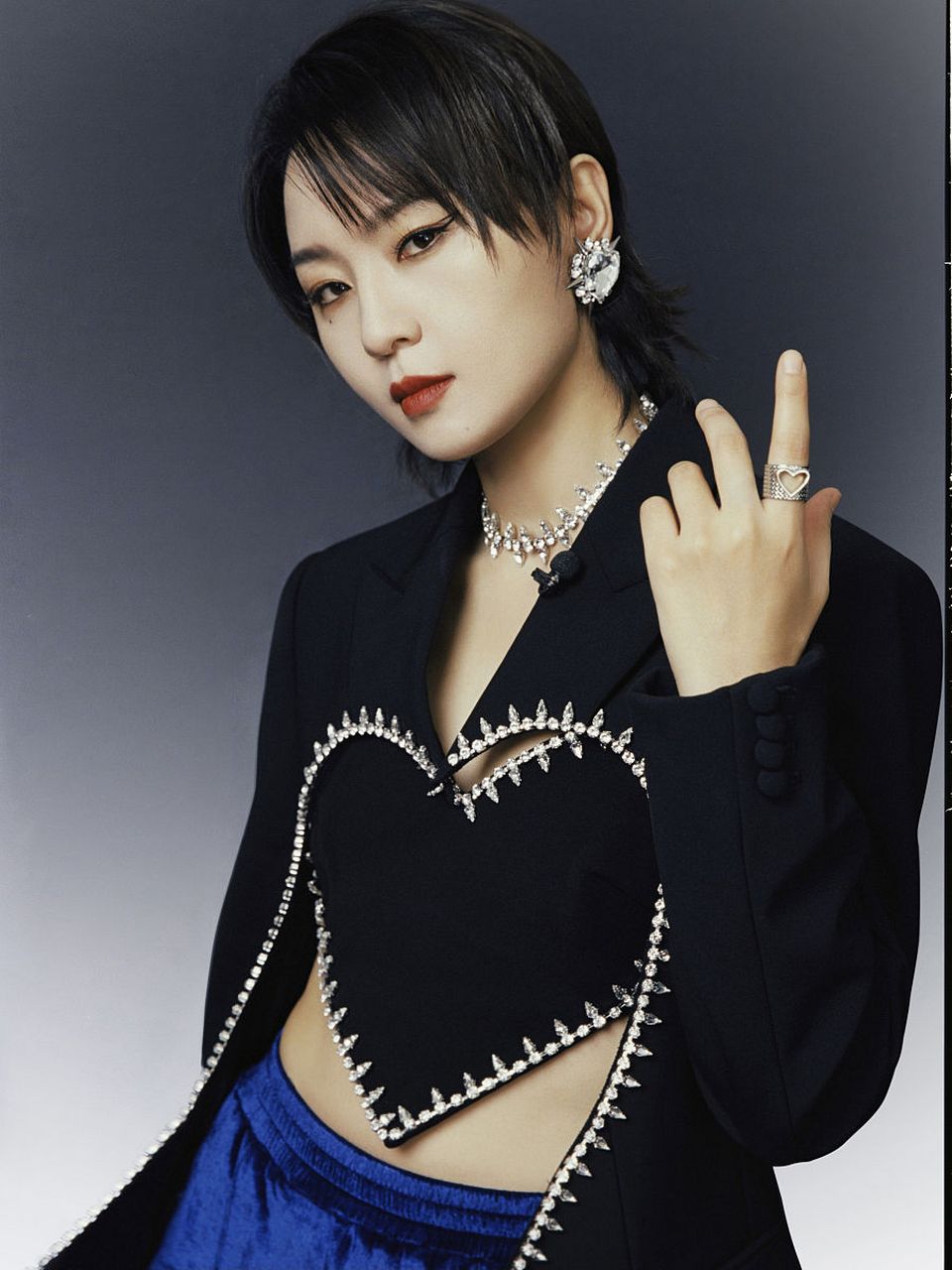 高考起航梦想生活#   周笔畅:从高考学霸到音乐才女的华丽转身