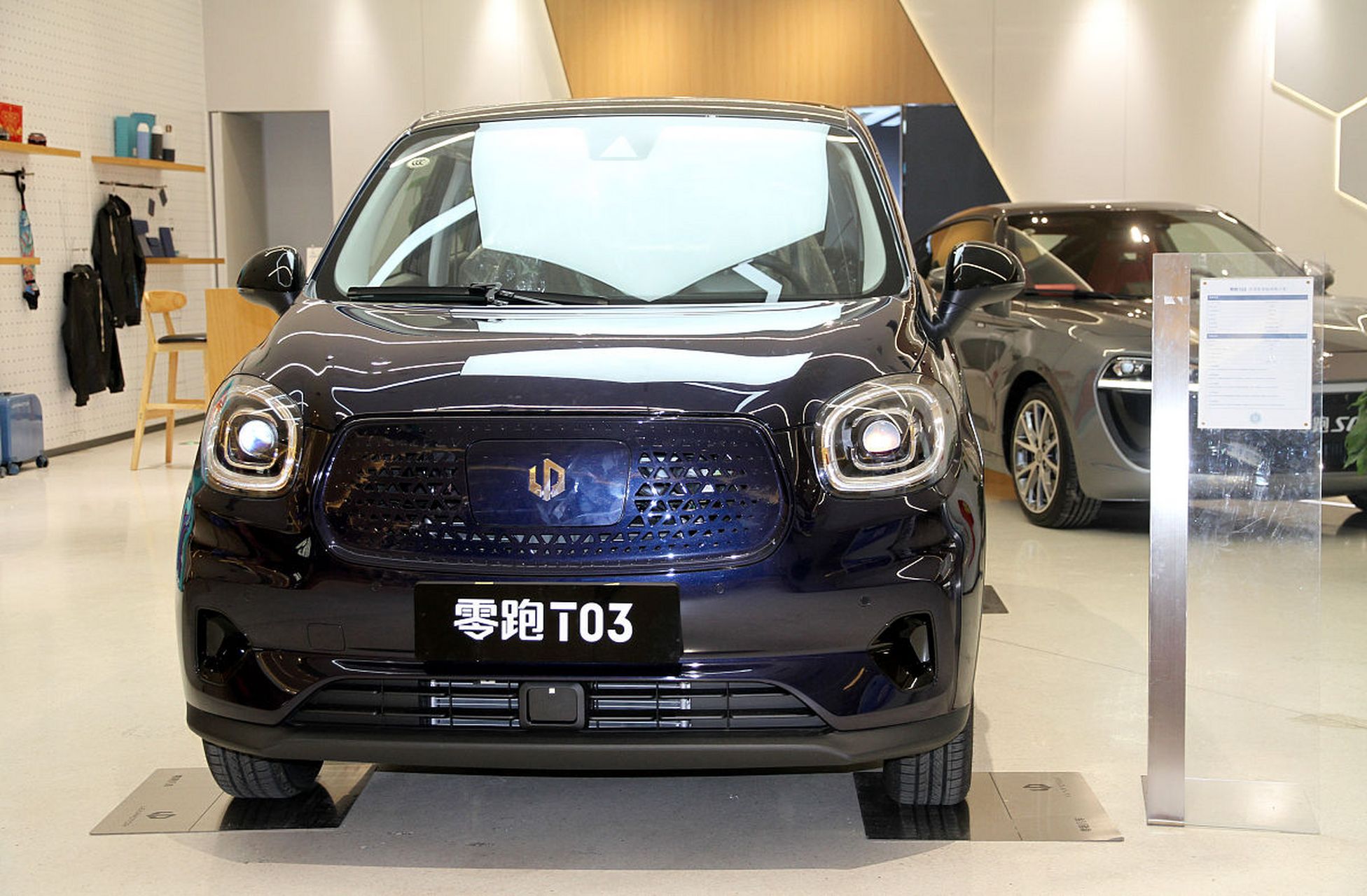 99万起售,年轻人的首选  零跑汽车最近推出了一款备受瞩目的t03车型