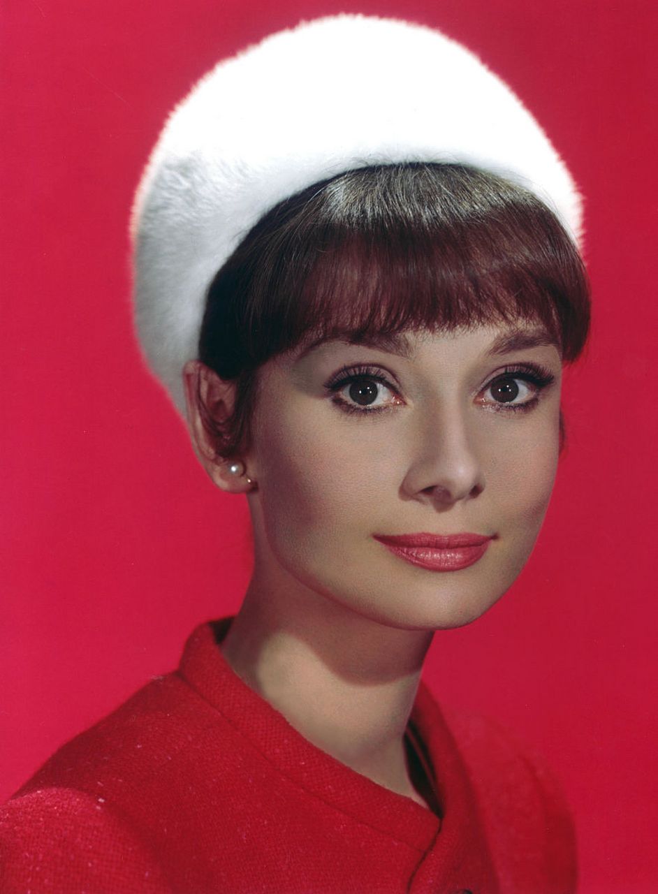 "赫本"是对奥黛丽·赫本(audrey hepburn)的亲切称呼,她是娱乐界的