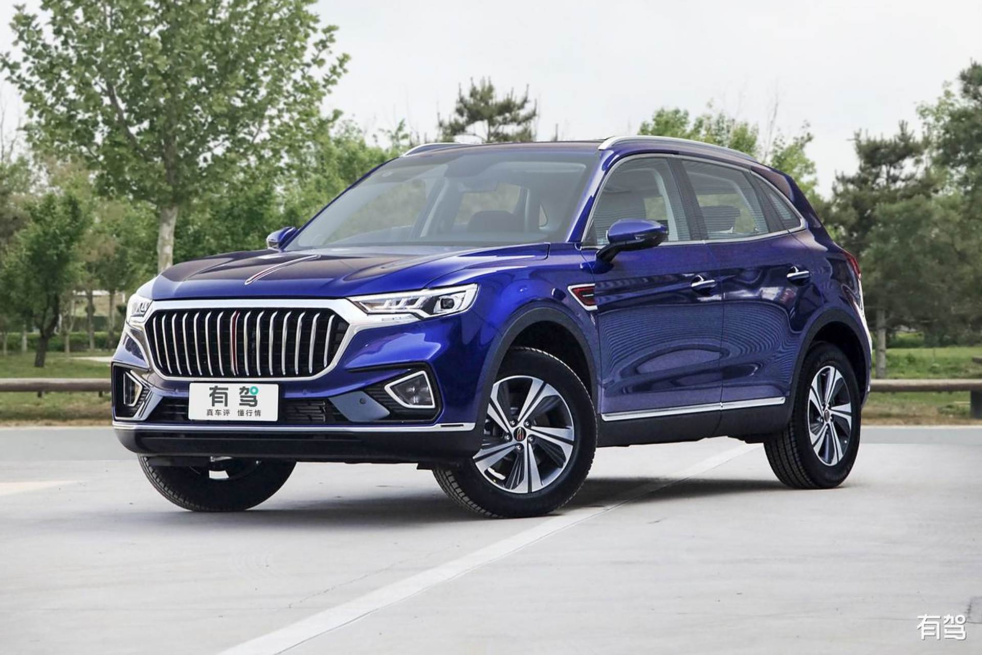 [原文:红旗hs5:豪华suv的.