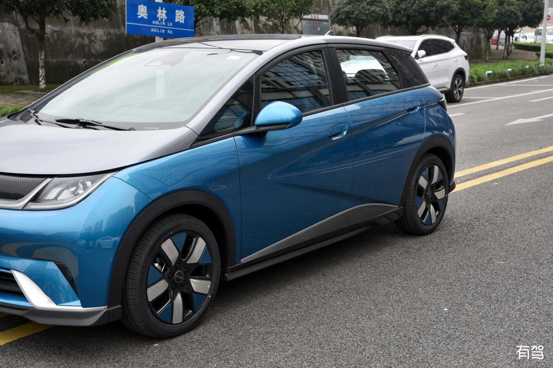 比亚迪海豚,新加坡电动车界的灵魂之选?