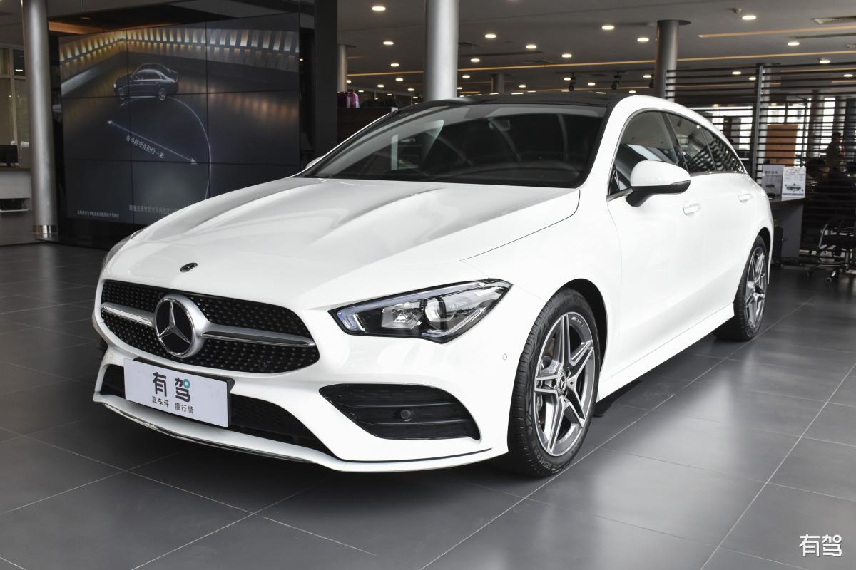 新款奔驰 a 级:具有标志性设计和先进技术的紧凑型汽车