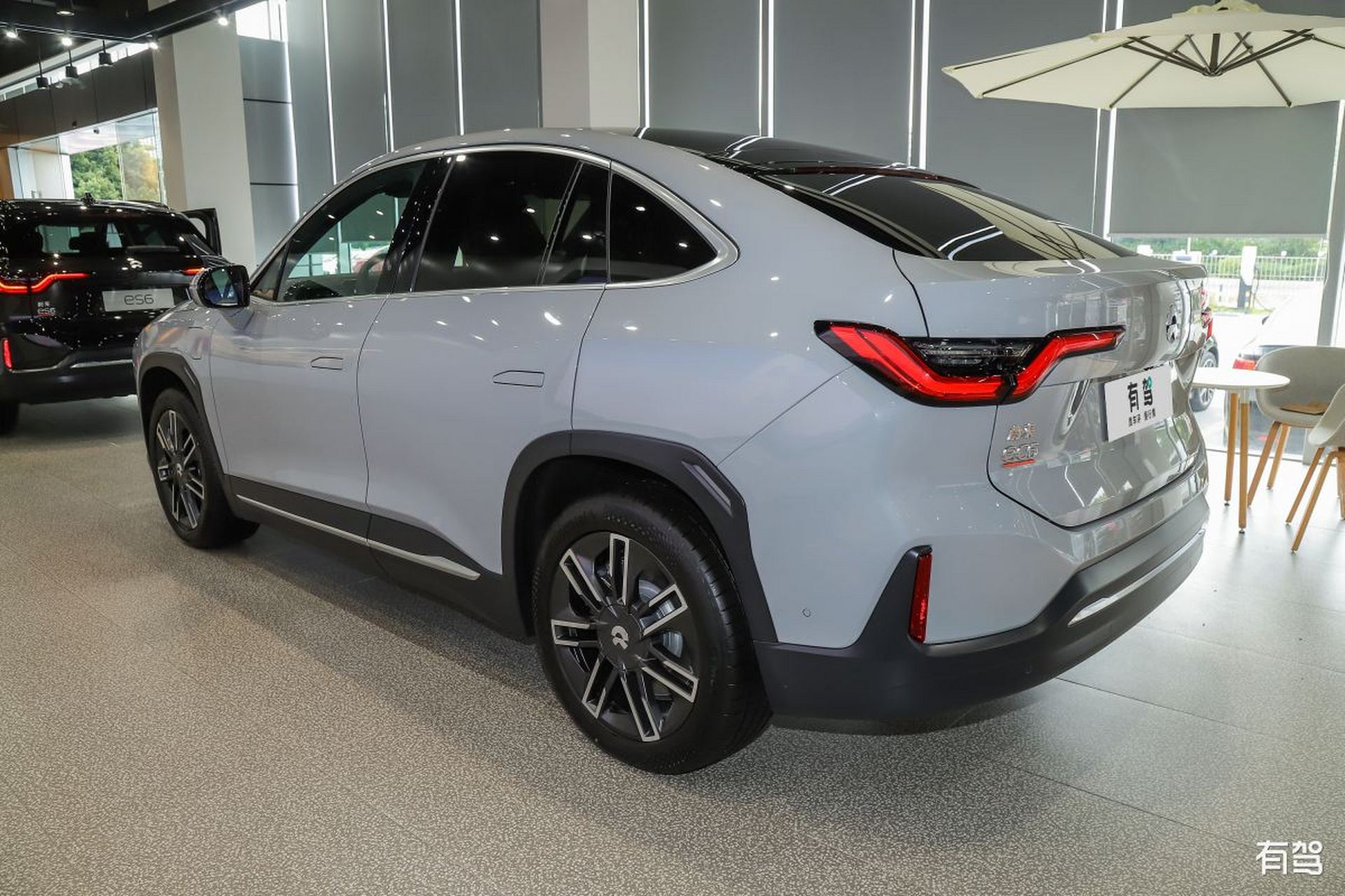 蔚来ec6,虽不算老牌,但以其独特的"纯电动轿跑suv"身份成功占领市场.