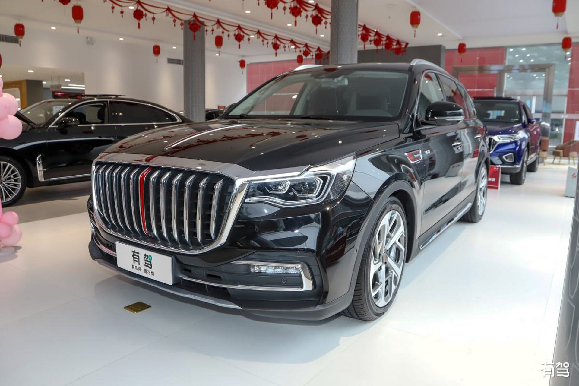 红旗hs7豪华内饰 强劲动力,蔚来es8高科技环保出行必备神器;路虎卫士